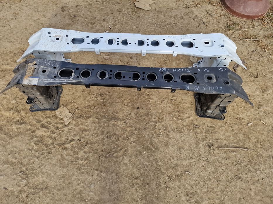 Ford FOCUS 3  11-18 греда предна броня