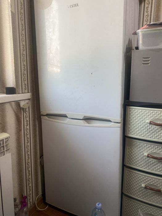 Холодильник сатылады