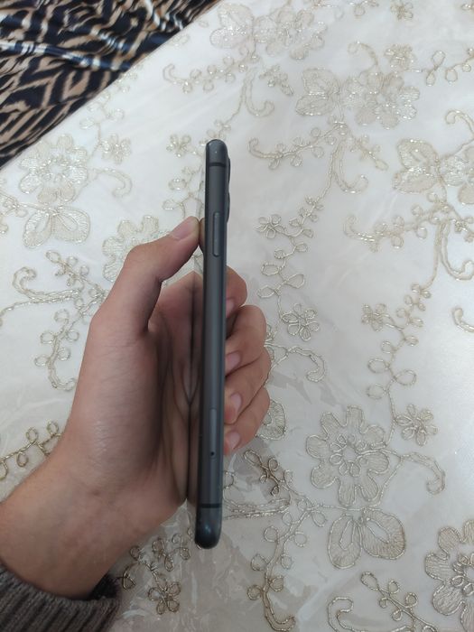 Iphone 11 128gb qora