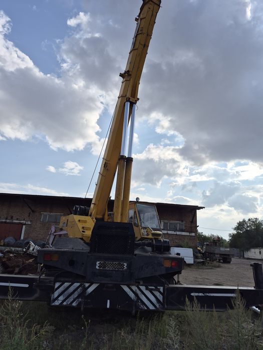 Продаётся кран 50 тонник TR500E