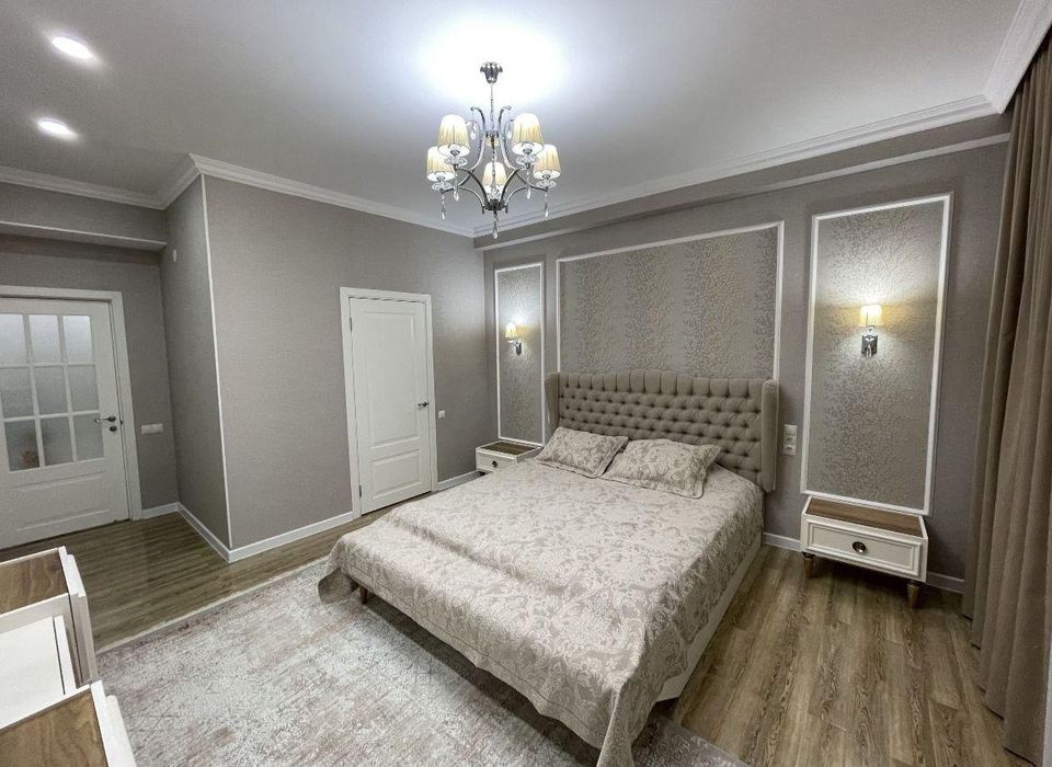 Срочно продаётся спальный гарнитур