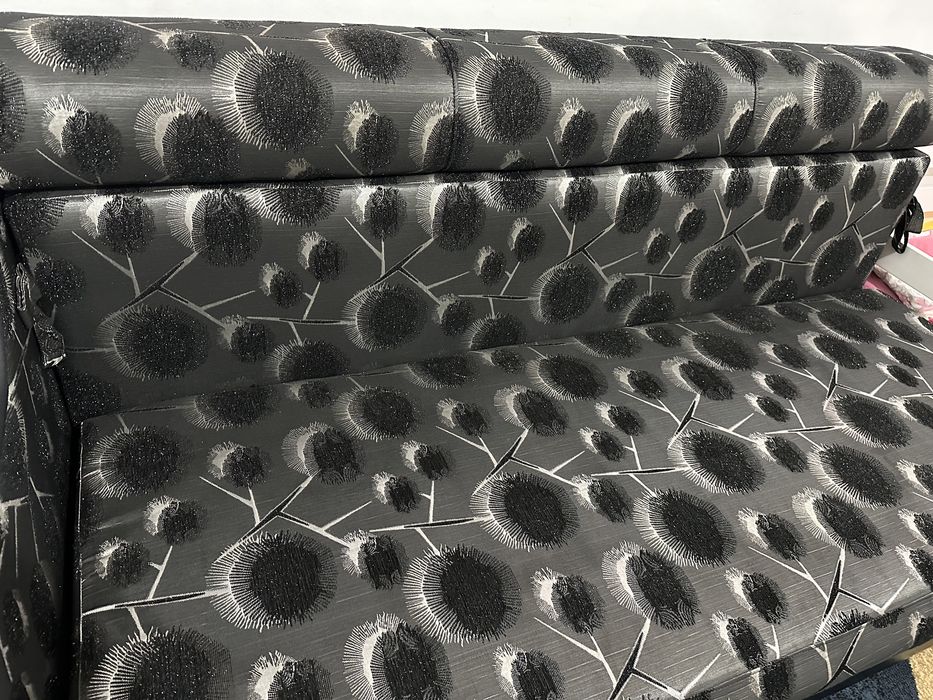 Продается диван кожаный