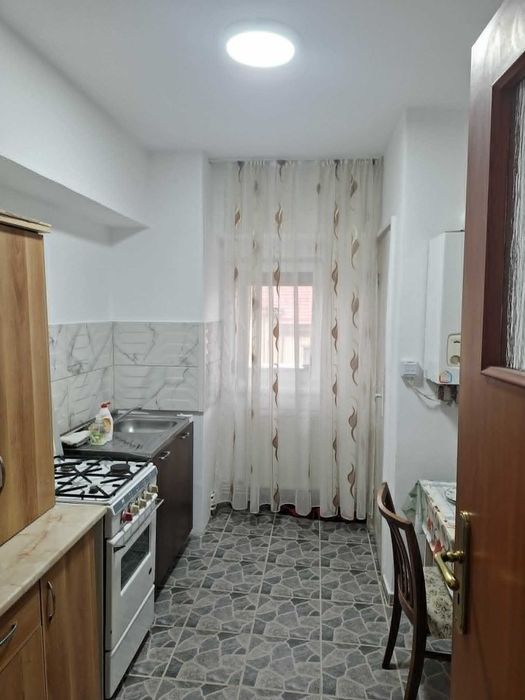 PF Vand Apartament cu 3 Camere