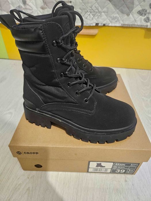 Дамски боти от Cropp