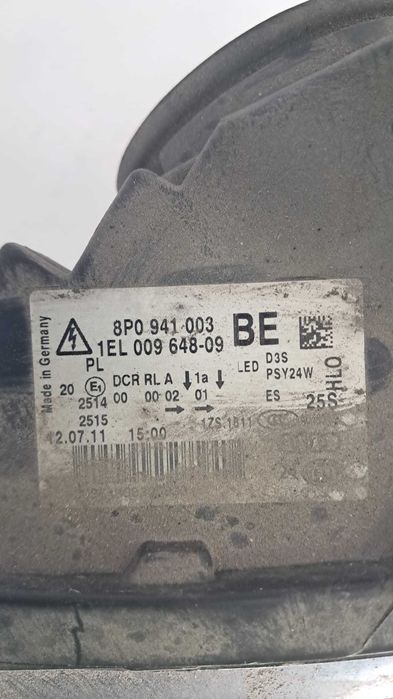 far stanga Audi A3 8P an 2009 cod 8P0941003BE