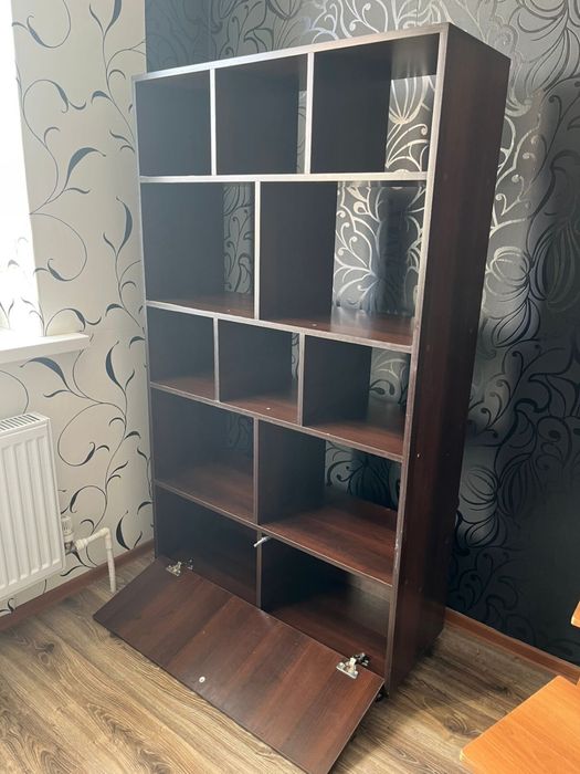 Продам шкаф в хоррошем состоянии