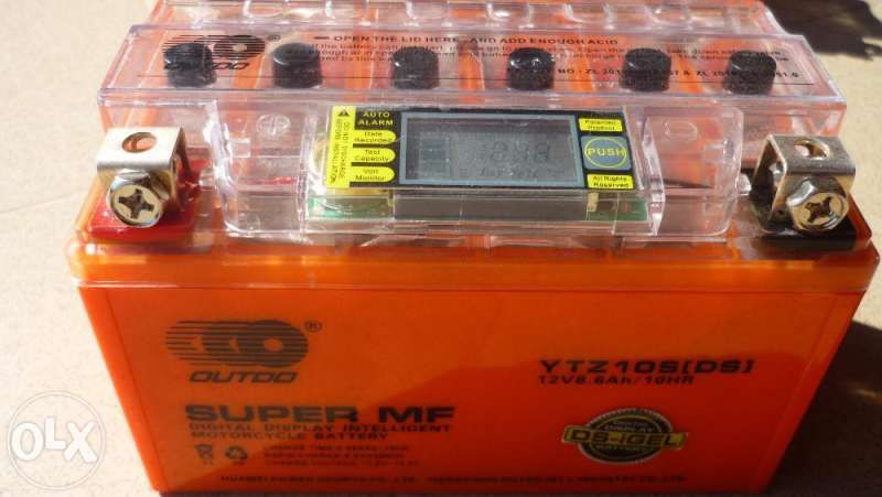 продавам ;Акумулатор,батерия. Много силен акумолатор за скутер,мотори