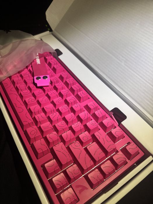 клавиатура ATTACK SHARK pink