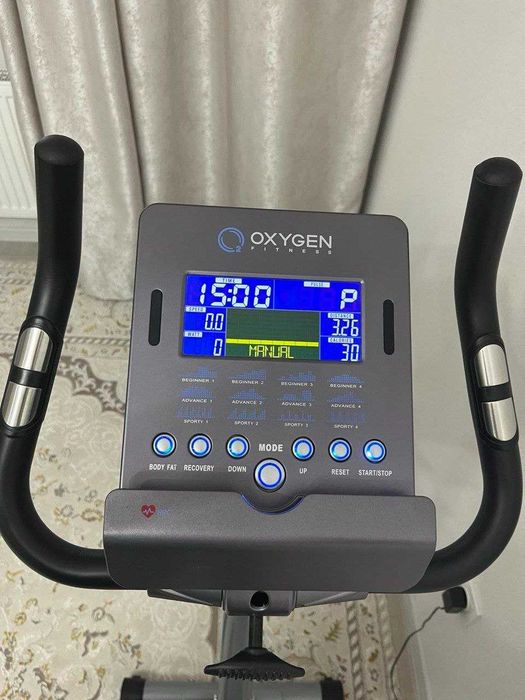 Велотренажер Oxygen Cardio Concept IV HRC+