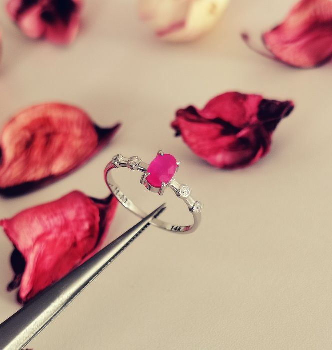Inel din aur de 14K cu rubin natural și diamante naturale