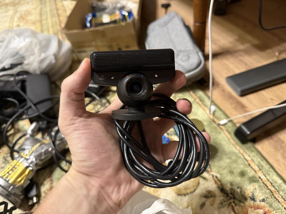 Xbox Kinect , Playstation Eye
