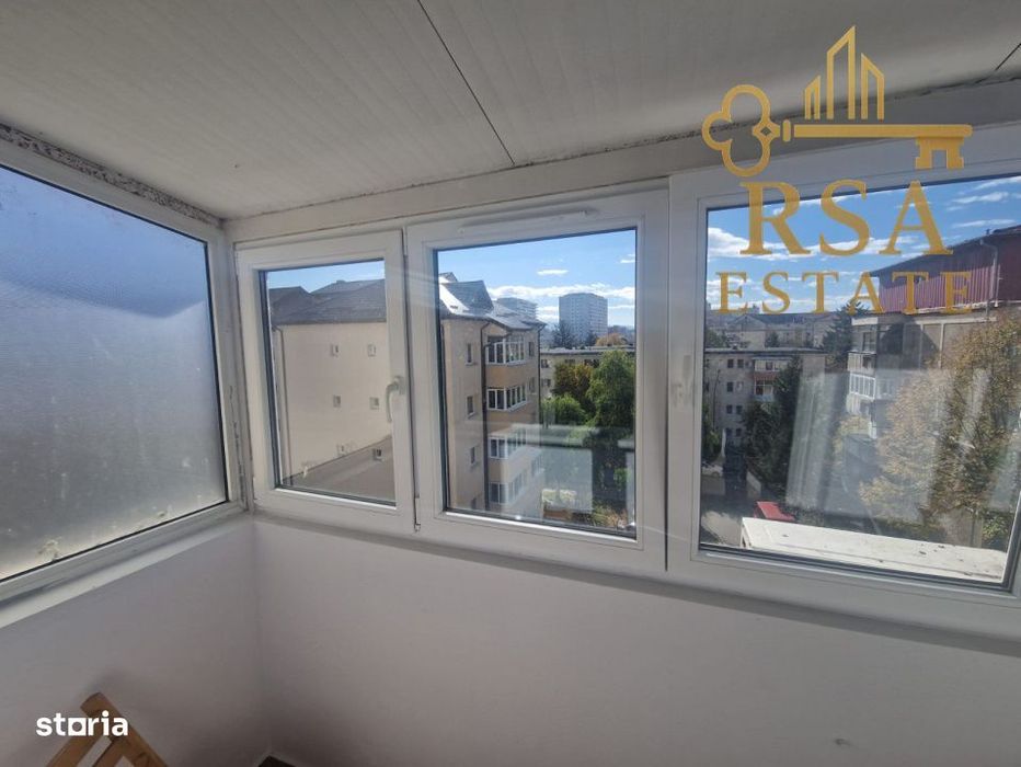 Apartament de vanzare 2 camere decomandat Et 4 Zona Centrala Rm Valcea