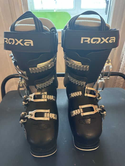 Clăpari Roxa măsura 37 de damă , purtați un sezon