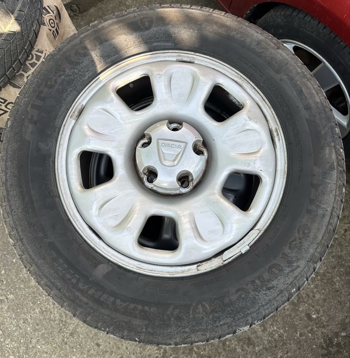 Jante Dacia Duster cu cauciucuri de vara Firestone 215/65/16