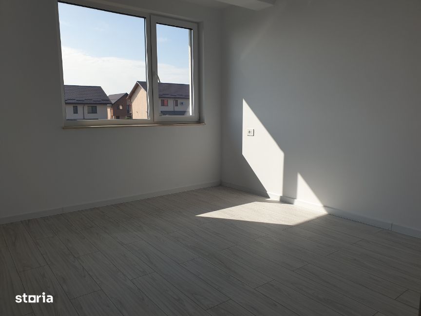 Rediu–Valea Lupului– IASI– Casă cu 4 camere in duplex, bucatarie inch.