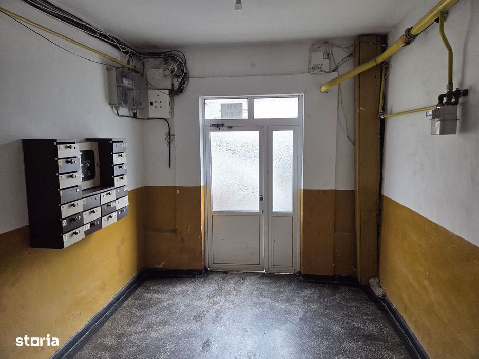 Apartament 2 camere zona Scoala 2 parter imbunatatit mobilat Adjud