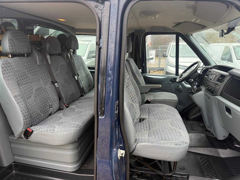 FORD TRANSIT 5 locuri 2012/Credit prin TBI Bank
