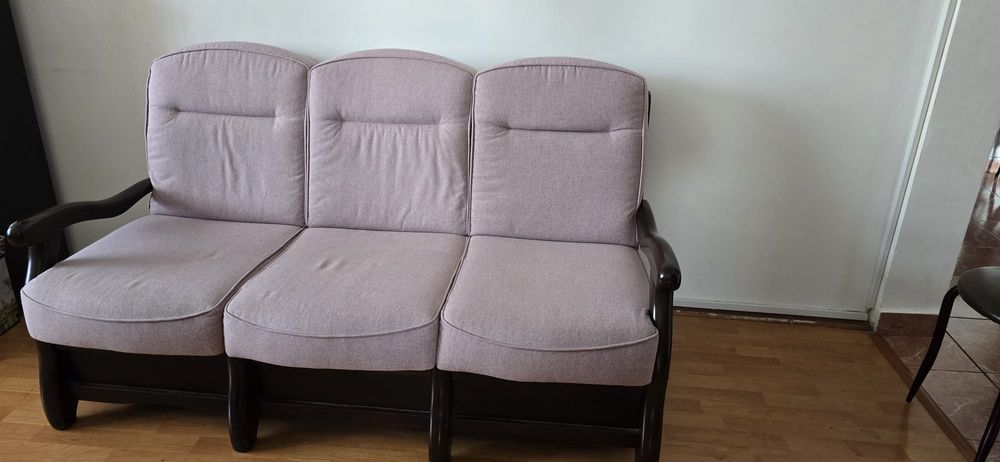 Set canapea trei locuri Roma cu doua fotolii si lemn masiv,lila