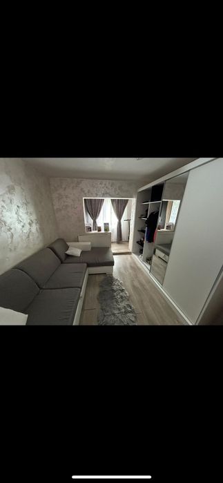 Vand apartament cu 2 camere