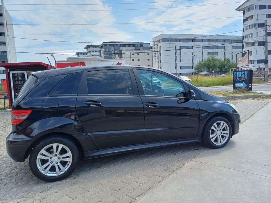 Mercedes B class