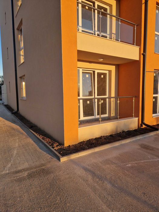 Дава се под наем Двустаен апартамент в Варна, м-т Пчелина - 60 кв.м за 75000 € - Снимка #2