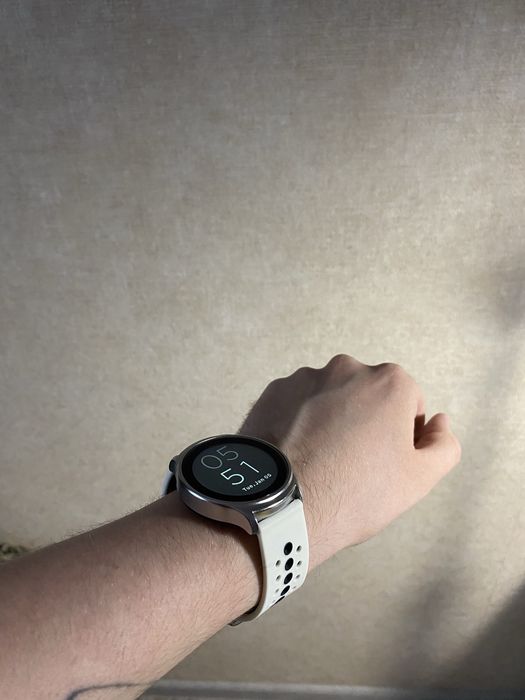 Продам смарт-часы Canyon SW-81