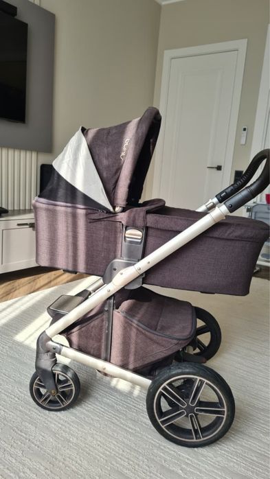 Коляска детская Nuna