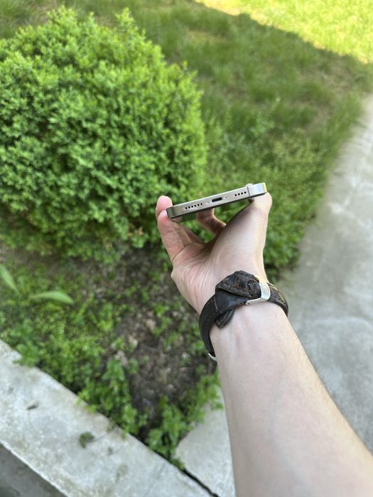 iPhone XR 15 Pro korpusda 128GB