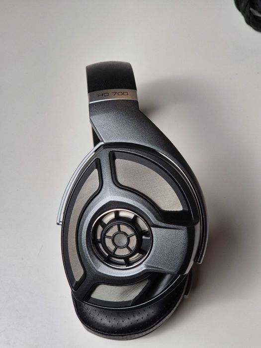 Sennheiser HD700