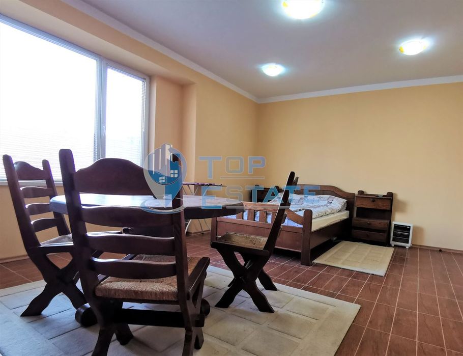 Продава се Офис в Горна Оряховица - 57 кв.м за 1141 €/кв.м - Снимка #3