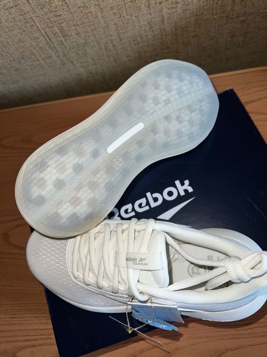 Reebok женские кроссовки