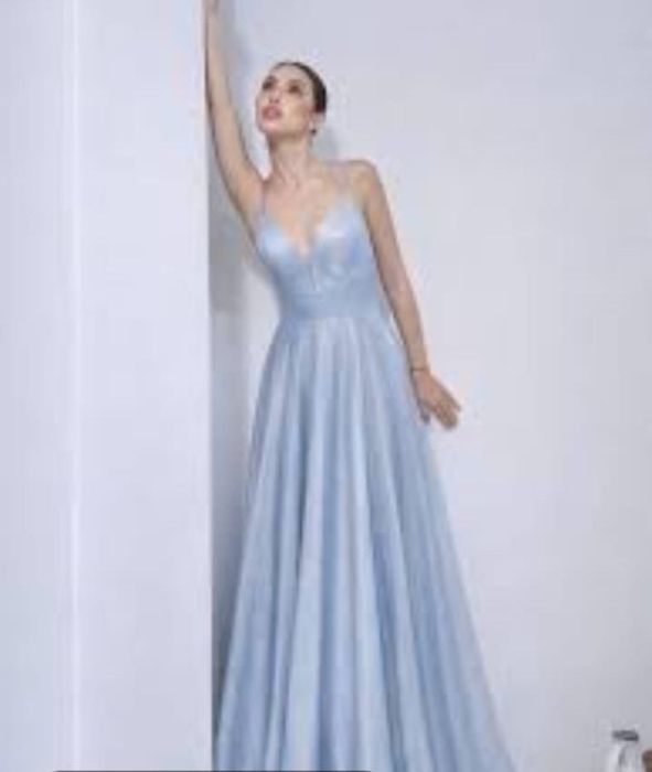 Женское вечернее платье