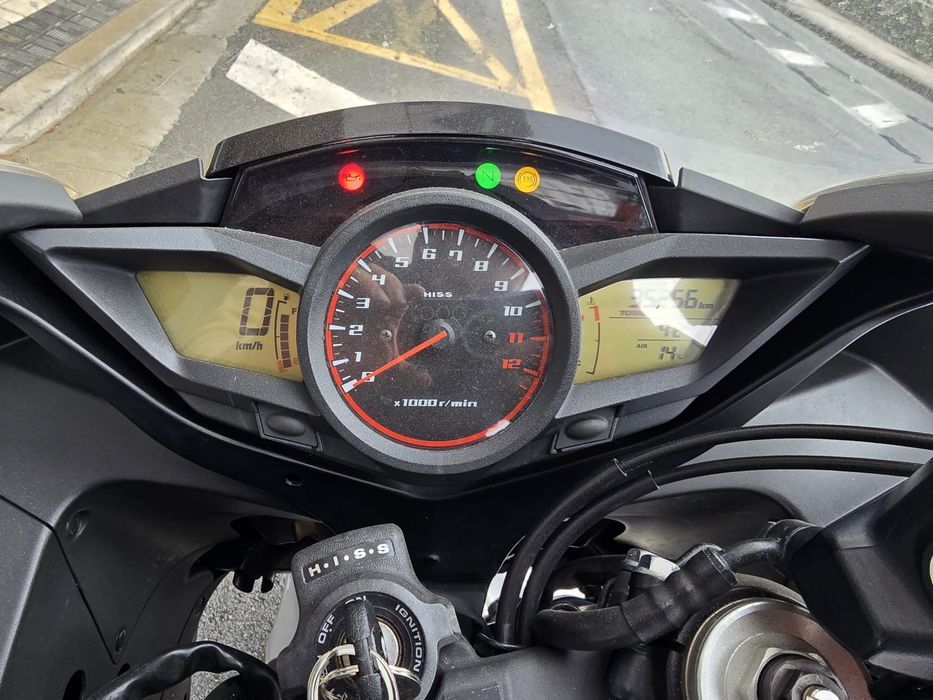 Vand Honda VRF1200F