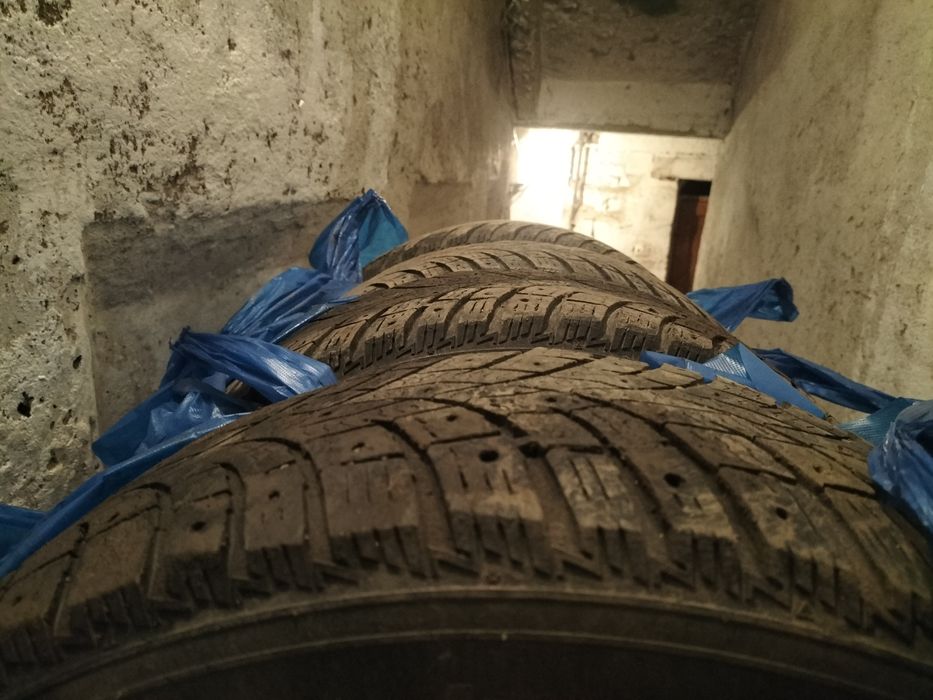 Продам резину на r 15 195/65