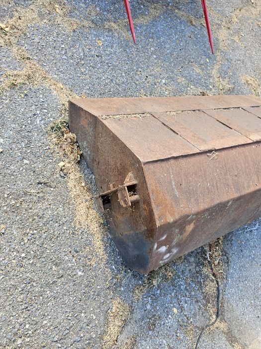 Кофа за челен товарач