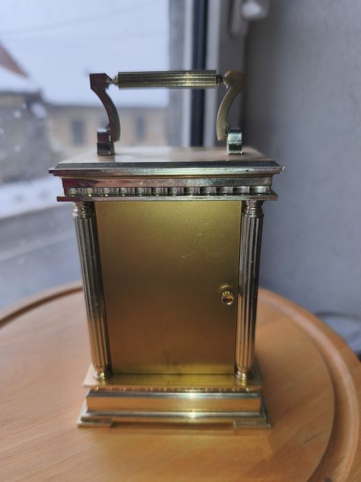 Ceas de masă Quartz auriu