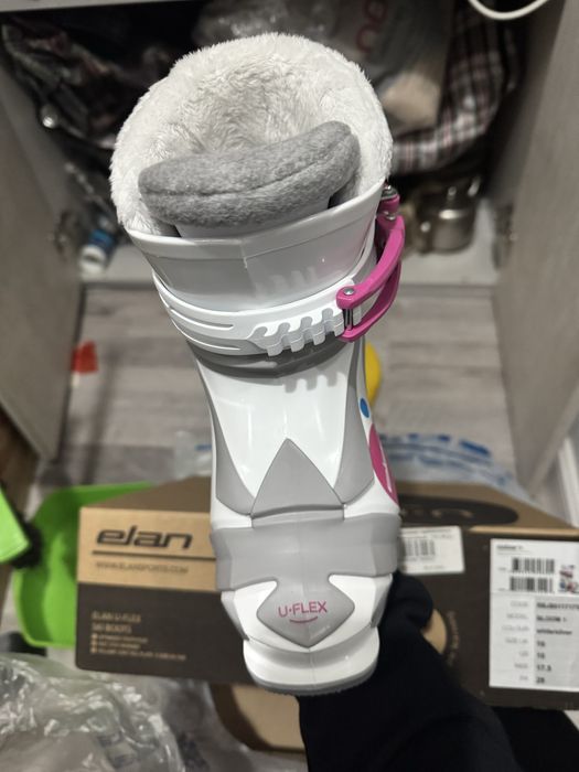 Горнолыжные ботинки детские