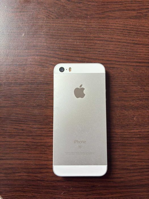 Iphone 5 и 5SE цeли в добро състояние или на части