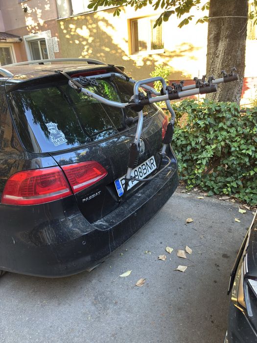 Vând suport de bicicletă Thule Clip on 9103 cu prindere pe haion.