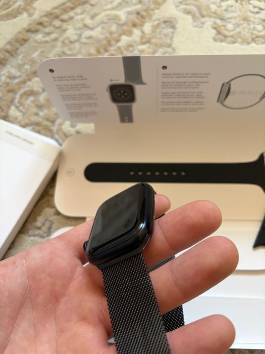 Apple watch series 8 midnight aluminum case sport band