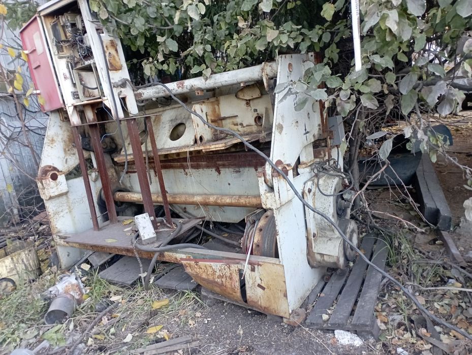 Продам полосу металлическую