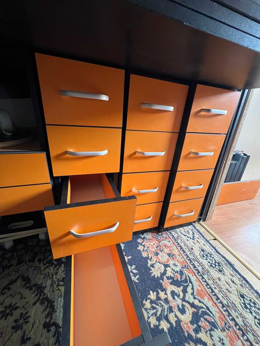 Vand mobilier modular / birouri / banc lucru