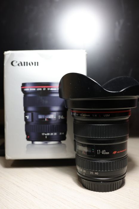 Объектив Canon EF 17-40mm f4
