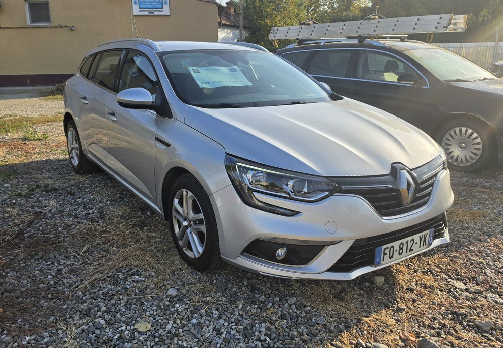 RENAULT Megane 2020 — imagine 2