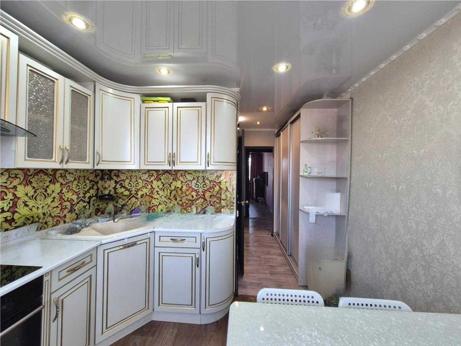 Продам 4 комн квартиру у/ планировки