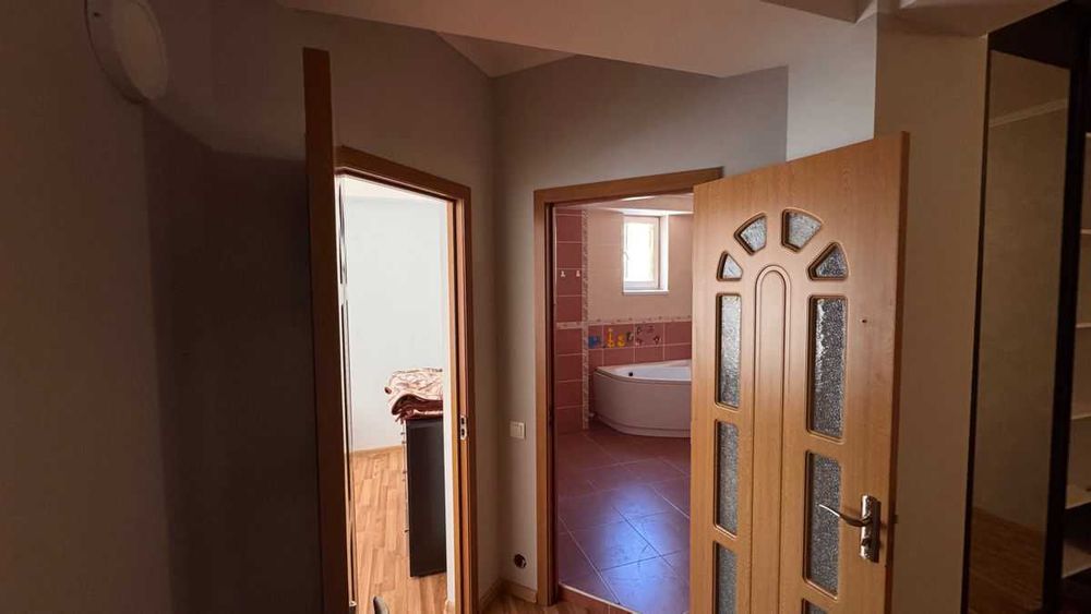 Дава се под наем Двустаен апартамент в София, Бенковски - 64 кв.м за 348.84 € - Снимка #1