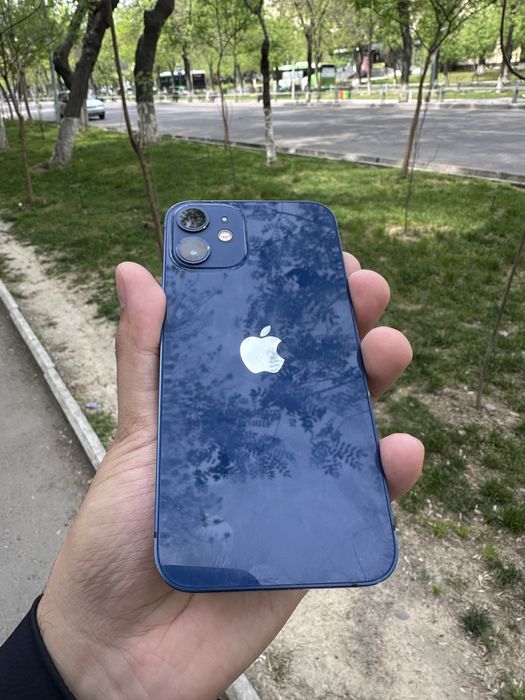 Iphone 12 mini blue
