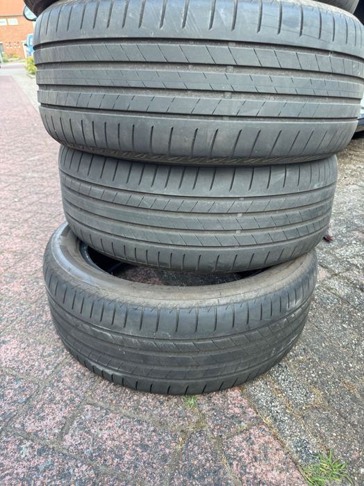 Гуми 225/50/18 Bridgestone
