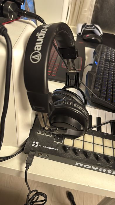 Kit studio audio – Rode NT1-A + stativ + Audio-Technica ATH-M20x ...
