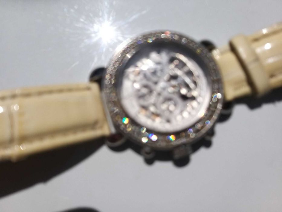 -ceas automatic de dama